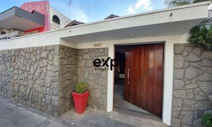 Casa comercial para alugar na Rua Jorge Nesralla Rubez, 1007, Centro, Cruzeiro por R$ 6.500