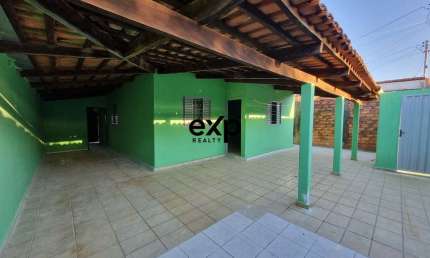 Casa com 3 quartos à venda na Maria Marcelina, 1860, Loteamento Ipanema, Catalão por R$ 240.000