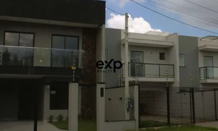 Casa com 3 quartos à venda na Rua Quênia, 166, Centro, Pinhais por R$ 695.000
