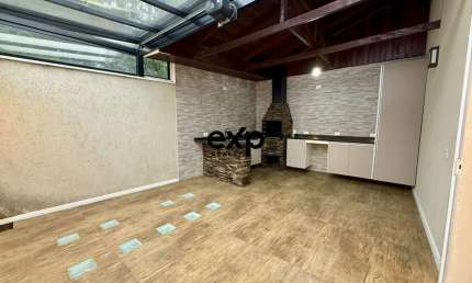Casa com 3 quartos à venda na Rua Desembargador James Portugal Macedo, 995, Santo Antônio, São José dos Pinhais por R$ 409.900
