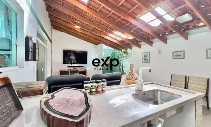 Casa em condomínio fechado com 3 quartos à venda na Rua Frederico Stella, 358, Cachoeira, Curitiba por R$ 830.000