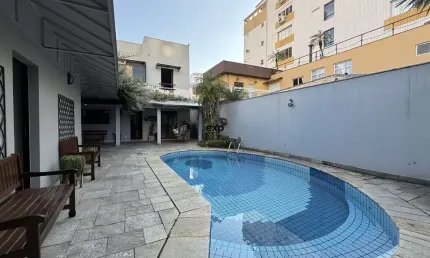 Casa com 5 quartos à venda na Lopes Trovão, 7, José Menino, Santos por R$ 3.500.000