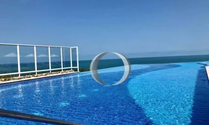 Piscina incrível com vista mar! apto de tirar o fôlego