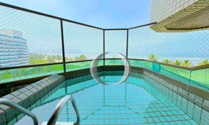 Piscina e churrasqueira na varanda, frente mar, lazer completo