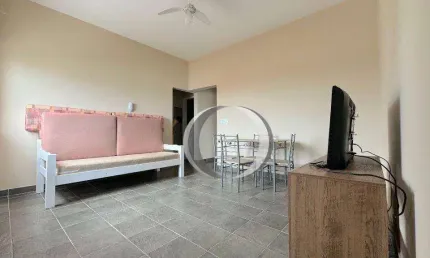 Apartamento na enseada, perto da praia, vem conhecer, de frente para rua com sacada
