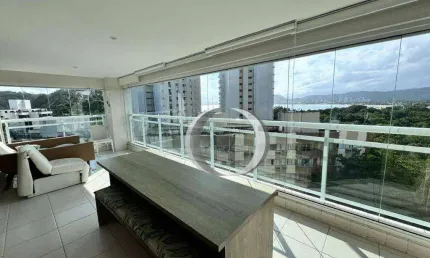Apartamento espetacular com 3 quartos sendo 3 suites proximo a praia com a melhor infraestrutura .