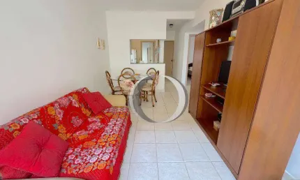 Apartamento a venda na Enseada com 2 quartos, piscina, próximo da praia