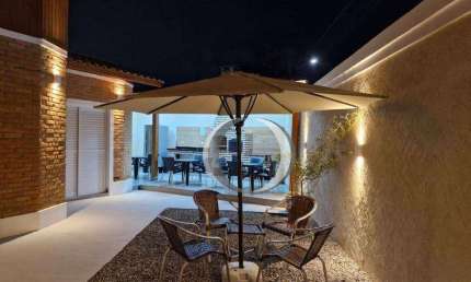 Casa Brunella com 130 metros de área construida  a 100 metros da praia
