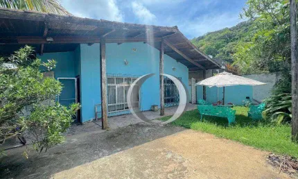Casa com 3 dormitórios à venda, 175 m² por R$ 550.000,00 - Praia de Pernambuco - Guarujá/SP