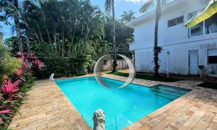 Refúgio Natural, Casa no Pernambuco à 400 metros da Praia - Guarujá, SP