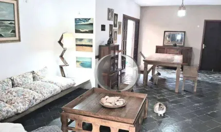 Casa com 3 dormitórios à venda, 184 m² por R$ 880.000,00 - Pernambuco II - Guarujá/SP