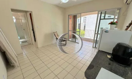 Apartamento a venda na Pitangueiras, reformado, próximo da praia