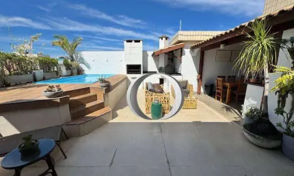 Cobertura Penthouse com piscina e espaço gourmet, 3 quartos (sendo 1 suíte), 2 vagas à venda, 162 m² por R$ 800.000 - Enseada - Guarujá/SP