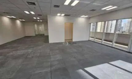 Sala comercial para alugar na Rua Bacaetava, 401, Itaim Bibi, São Paulo