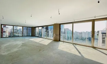 Apartamento com 4 suítes no Condomínio Casa Leopoldo