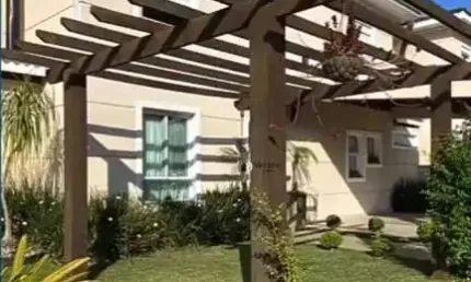 Casa com 4 dormitórios à venda, 180 m² por R$ 1.300.000 - Granja Viana - Cotia/SP