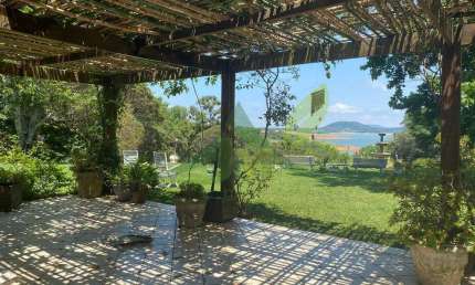 Belíssimo Sítio Pé na Água na Represa de Piracaia – 48.000 m² de Lazer