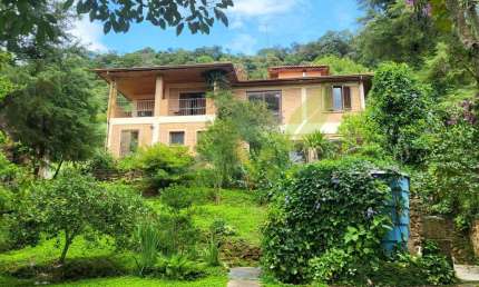 Encantadora Chácara no Eco Vila Clarenado em Piracaia