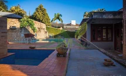 Excelente Casa à Venda no Beiral das Pedras em Atibaia