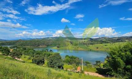 Linda chácara à venda em Piracaia,  terreno de 4100m e acesso para Represa