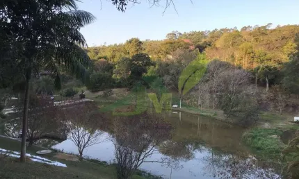 Lindo Sítio à Venda com 34.811m2 na Divisa entre Atibaia e Jarinu