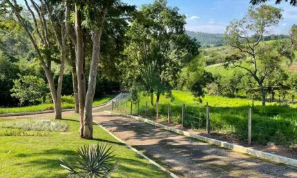 Sítio Completo à Venda na Divisa de Atibaia e Jarinu