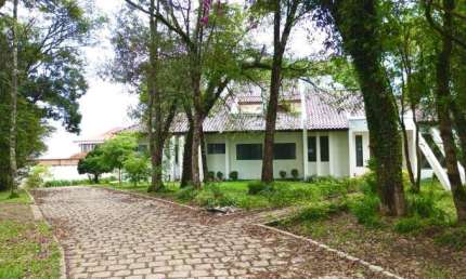 Casa com 5 quartos, 447m², à venda em Curitiba, São Braz