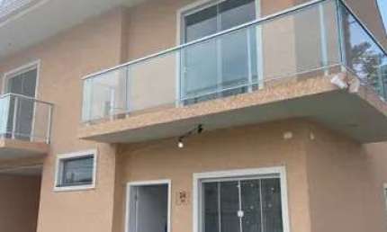 Casa com 5 quartos, 185m², à venda em Curitiba, Novo Mundo