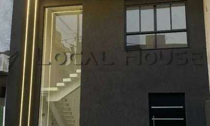 Sobrado à venda em Curitiba, Pinheirinho, com 3 quartos, 120m²