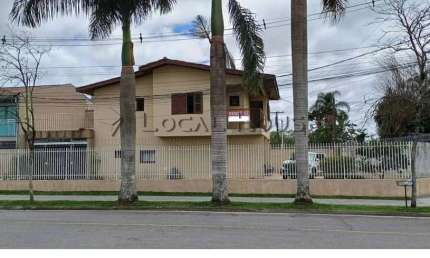 Sobrado à venda em Pinhais, Centro, com 3 quartos, 200m²