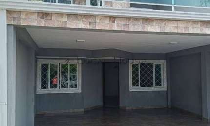 Sobrado à venda em Curitiba, Xaxim, com 3 quartos, 90m²