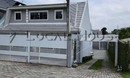 Sobrado à venda em Curitiba, Sítio Cercado, com 3 quartos, 70m²