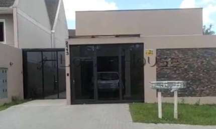 Sobrado à venda em Curitiba, Bairro Alto, com 2 quartos, 45m²