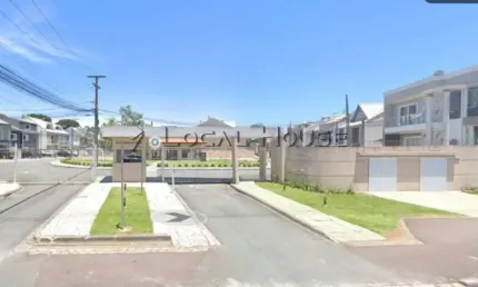 Casa em condomínio no Pinheirinho, com 2 quartos, 60m²