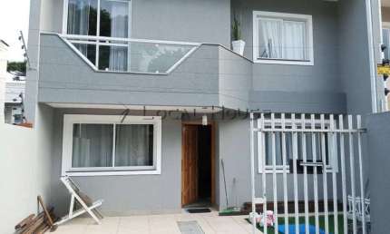 Sobrado à venda em Curitiba, Boqueirão, com 3 quartos, 120m²