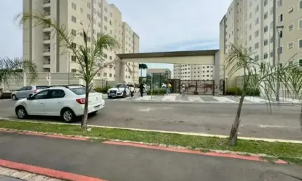 Apartamento à venda em Curitiba, Uberaba, com 2 quartos, 49m²
