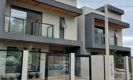Casa com 3 quartos à venda na Rua Pau-brasil, 55, Eucaliptos, Fazenda Rio Grande