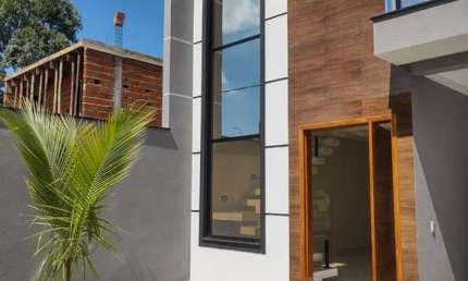 Casa para Venda em Guarulhos, Residencial e Comercial Guarulhos, 3 dormitórios, 3 suítes, 4 banheiros, 2 vagas