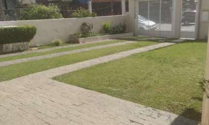 Casa para Venda em Guarulhos, Parque Maria Helena, 4 dormitórios, 1 suíte, 3 banheiros, 7 vagas