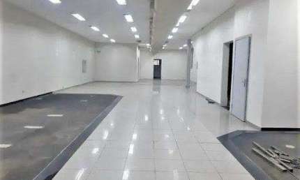 Salão Comercial para Locação em Guarulhos, Macedo, 4 banheiros, 3 vagas