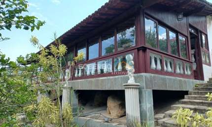 Casa 4 Quartos em Condomínio Com Cachoeira e Lazer, Guapimirim, RJ