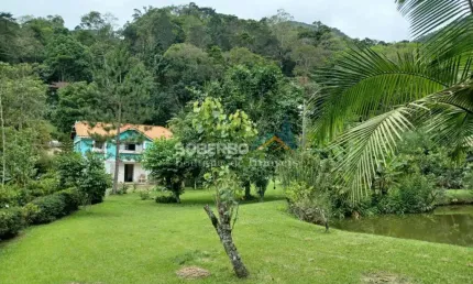 Sítio c/ 3.900 m2, Casa 3 Quartos, Piscina, Sauna, Lago, Nascente, Montanhas, Teresópolis, RJ