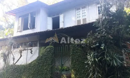 Sítio com 6 quartos e 5 banheiros à venda, 270 m² por r$ 800.000
