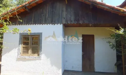 Casa 2 Quartos, Terreno Plano com 750 m2 Condomínio, Albuquerque, Teresópolis