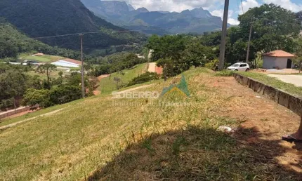 Terreno com 578 m2 em Condomínio com Lazer, Albuquerque, Tresópolis