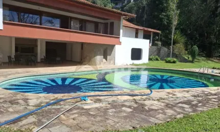 Casa 3 quartos, 3620 m2, jardim, piscina, água própria, albuquerque, teresópolis
