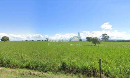 Fazenda para Gado c/ 156 Alqueires (756 ha), Campos - RJ