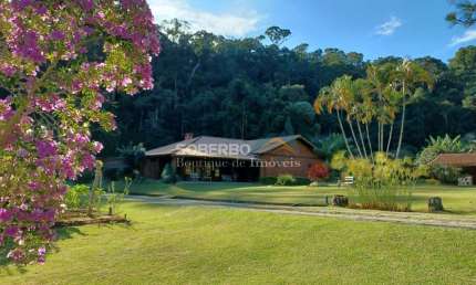 Chácara com 9000 m2, Casas c/ 4 Quartos, Piscina, Futebol, Fazenda Boa Fé, Teresópolis, RJ