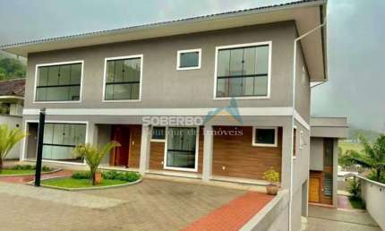 Casa em condomínio fechado com 3 quartos à venda no Alto, Teresópolis  por R$ 900.000