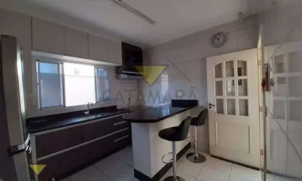 Casa com 3 dormitórios à venda, 134 m² por R$ 849.999,00 - Vila Suissa - Mogi das Cruzes/SP
